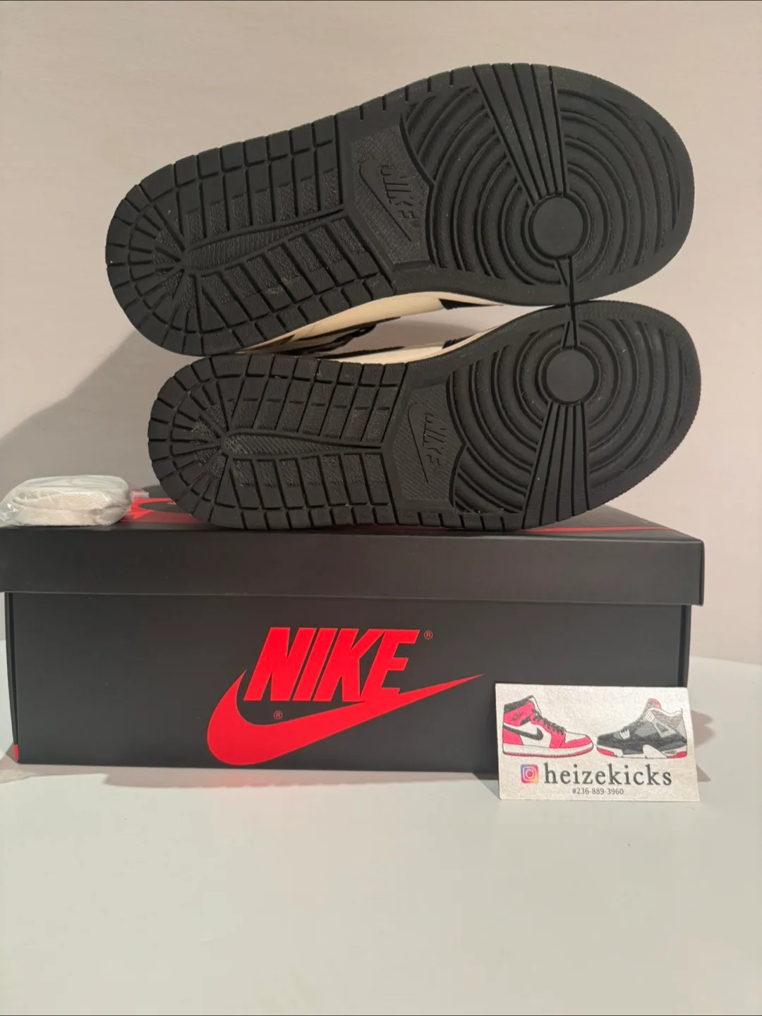 Jordan 1 High Dark Mocha size 9 image indicator(5)