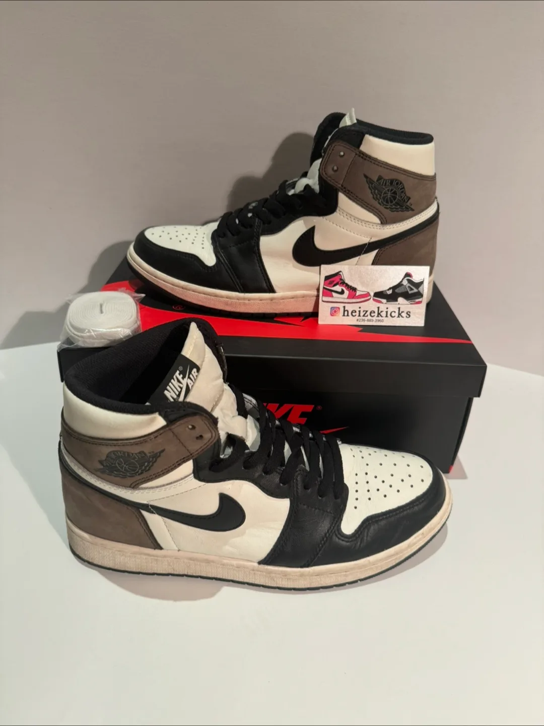 Jordan 1 High Dark Mocha size 9 image indicator(2)