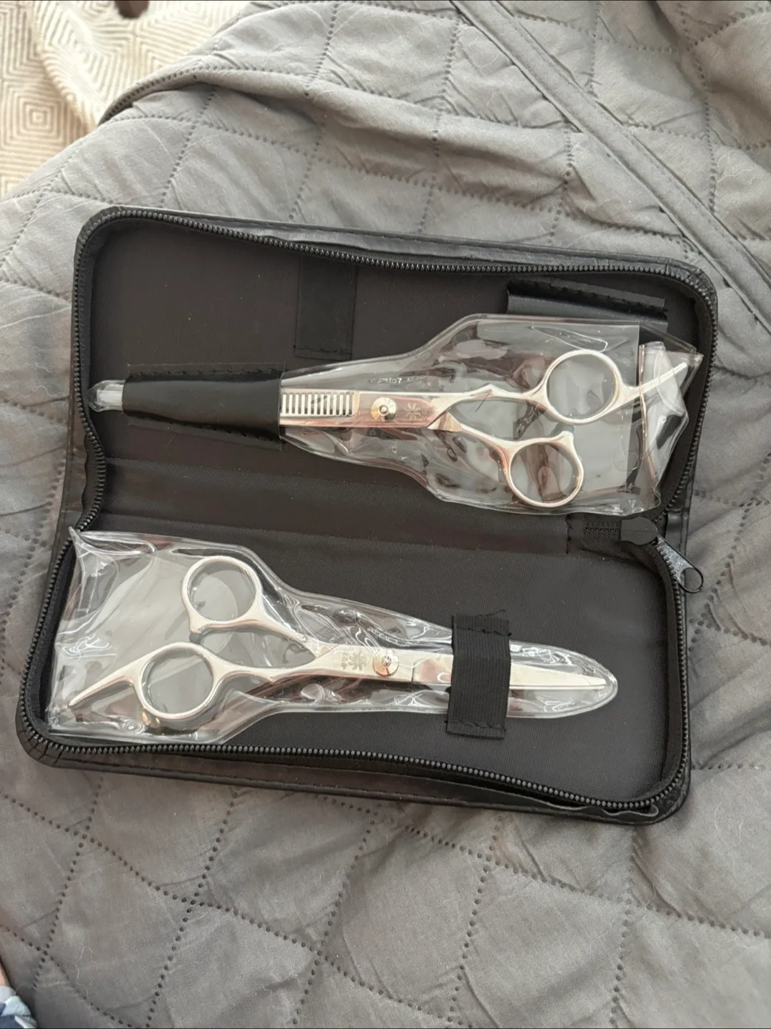 Hair Cutting Scissors Set with Case thumbnail