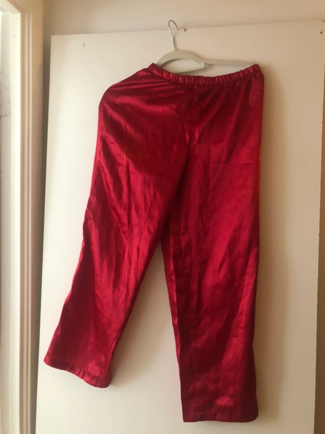 Red pants thumbnail