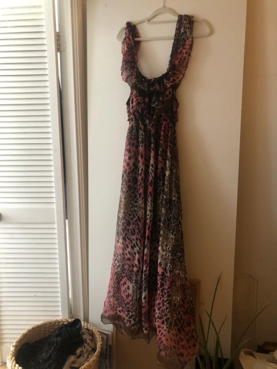 Pink leopard pattern dress can fit multiple body types thumbnail