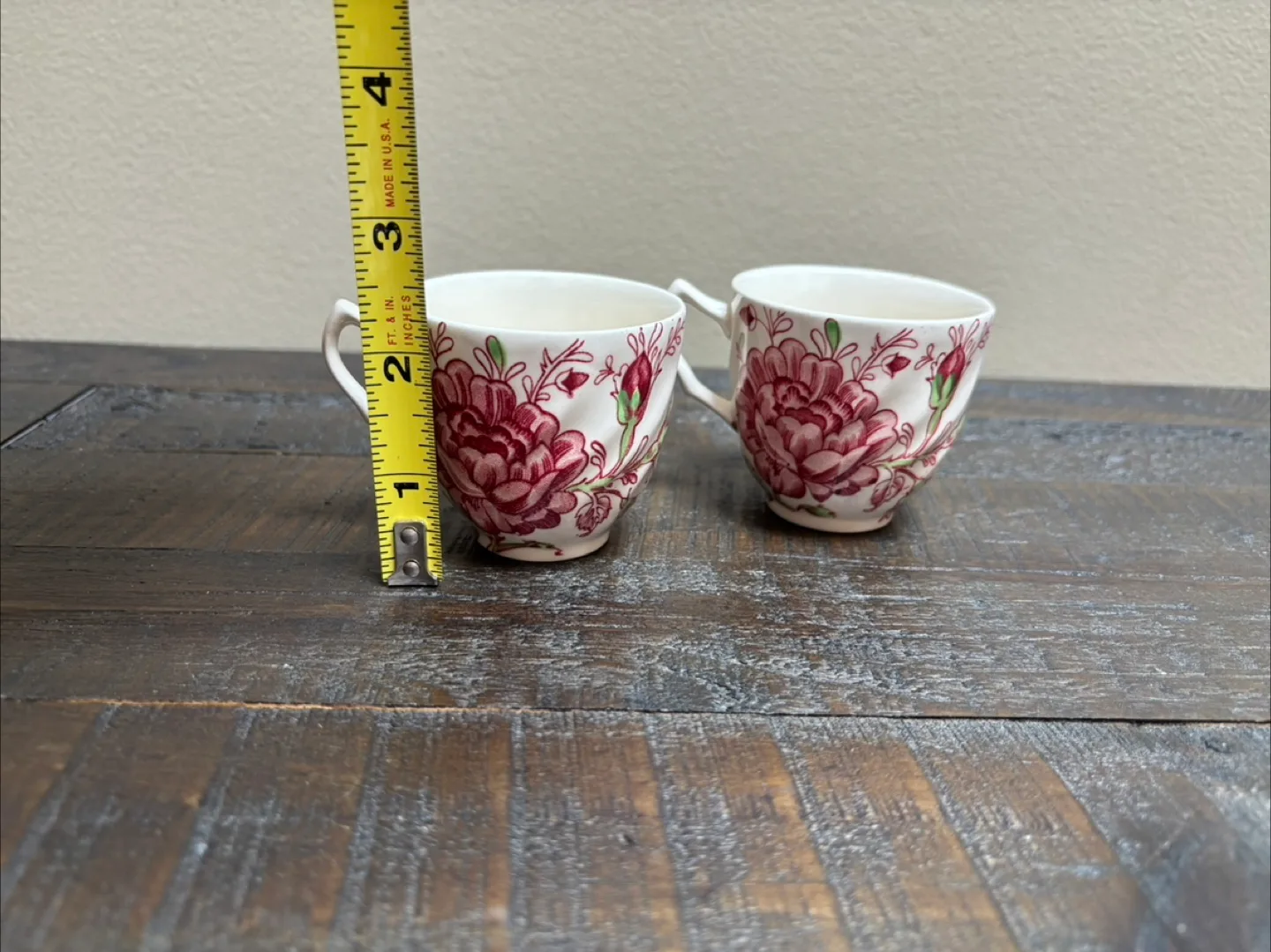 Johnson Brothers Cups & Saucers - Set of 2 image indicator(4)