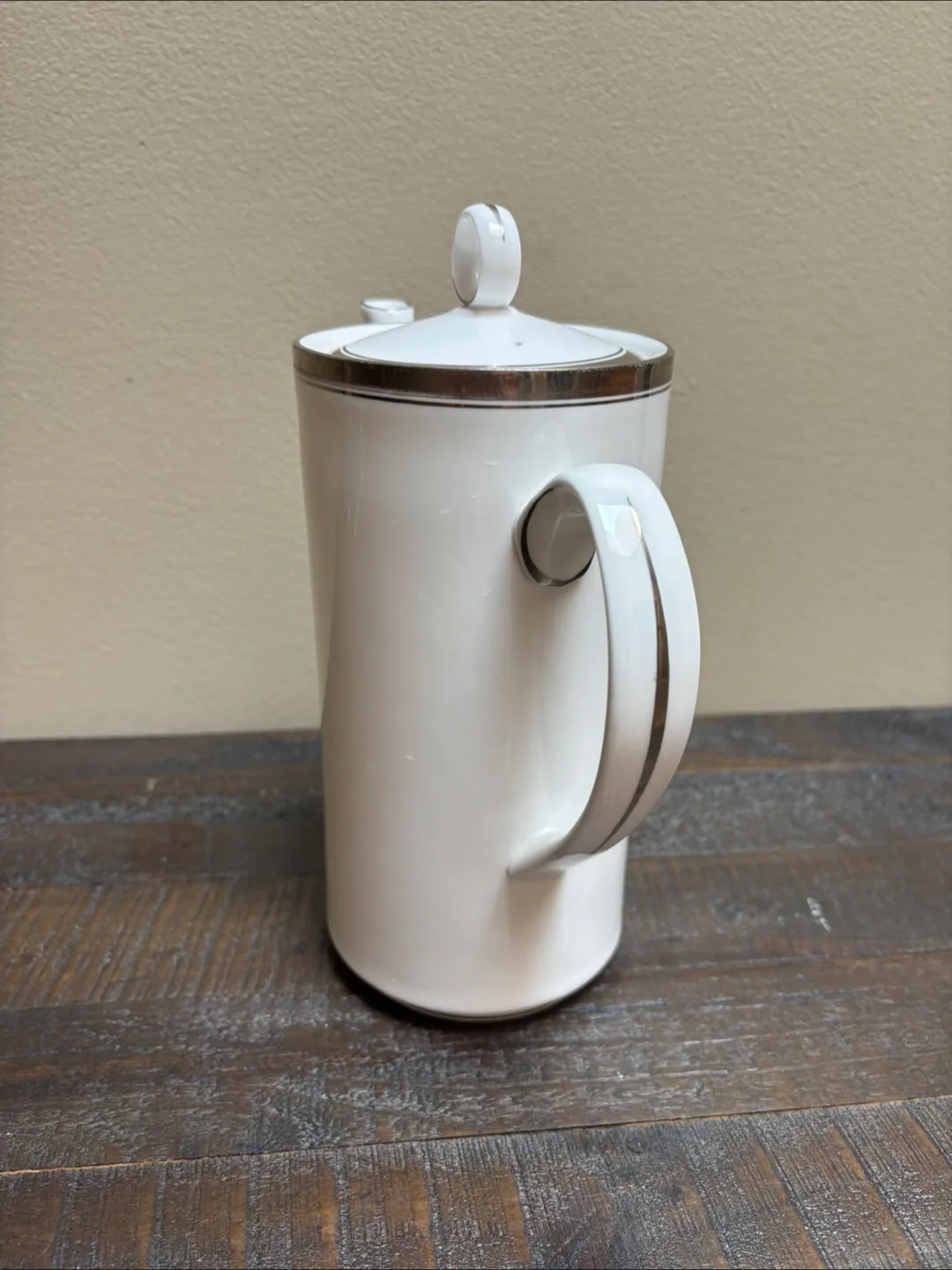 Royal Worcester Baronesse tea Pot image indicator(4)