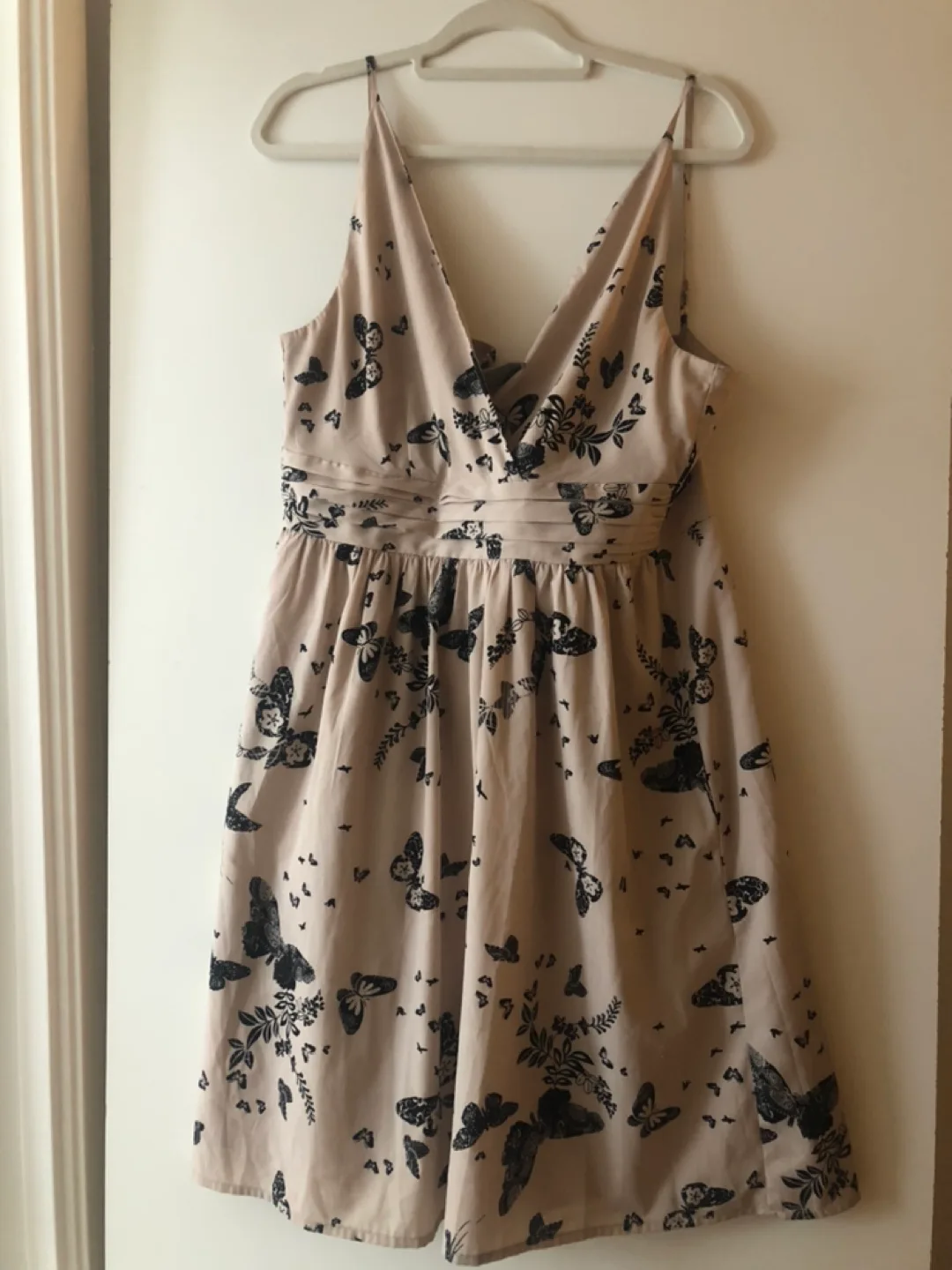 Beige dress thumbnail