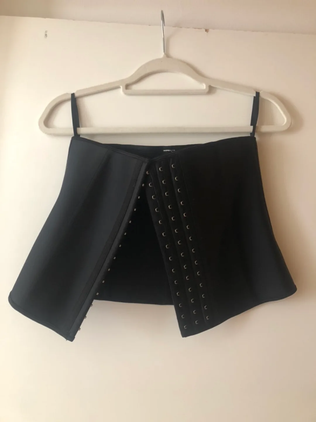 3 level hook corset waist trainer image indicator(2)