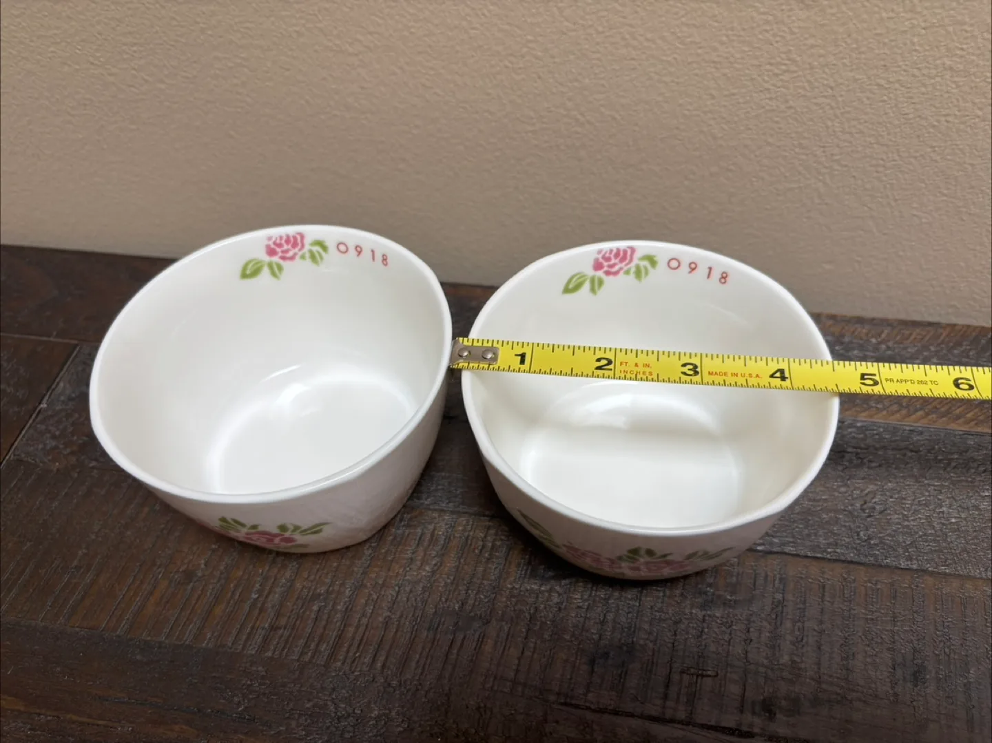 set of 2 Ceramic Bowls & chopsticks rest image indicator(3)