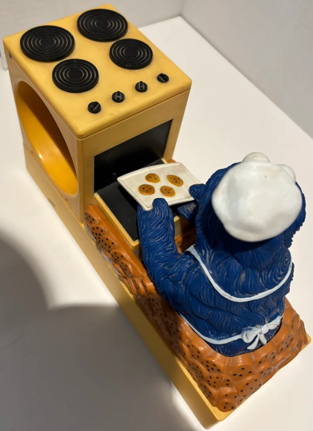 Vintage 1970s Sesame Street Cookie Monster Alarm Clock Radio image indicator(4)