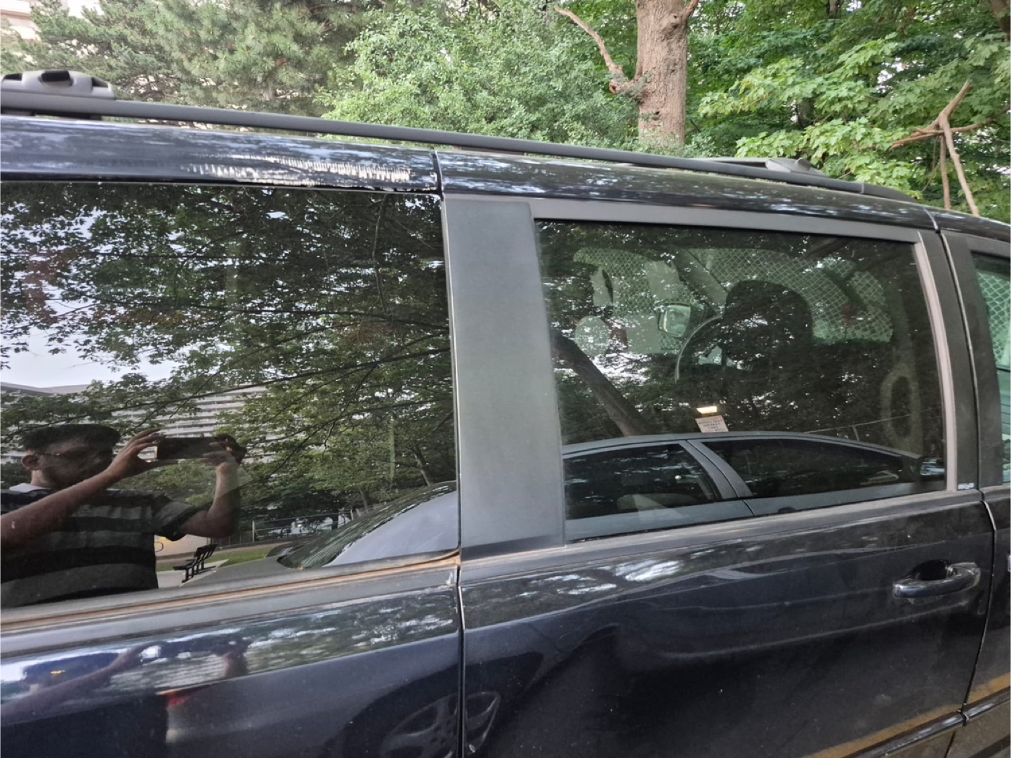 Dodge Grand Caravan 2010- Black Minivan