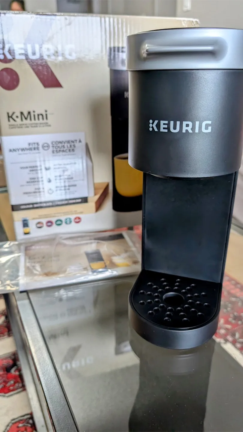 Keurig K-Mini Single Serve Coffee Maker - Black thumbnail