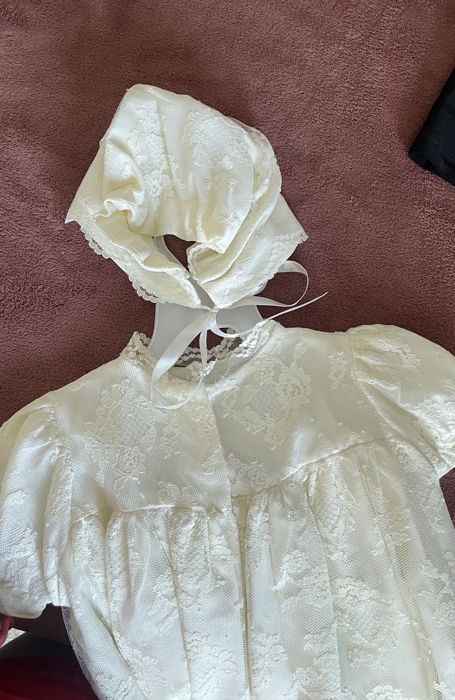 White Vintage Baby Dress with Bonnet 🇨🇦 - photo 3