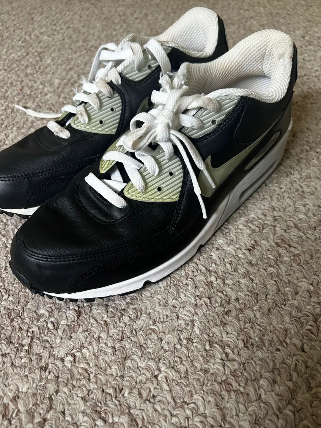 Nike Air Max 90, Black & White thumbnail