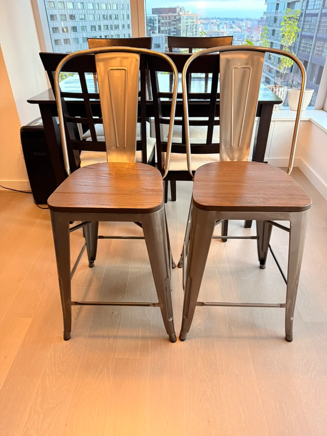 Metal Frame Bar Stool with Wood Seat thumbnail