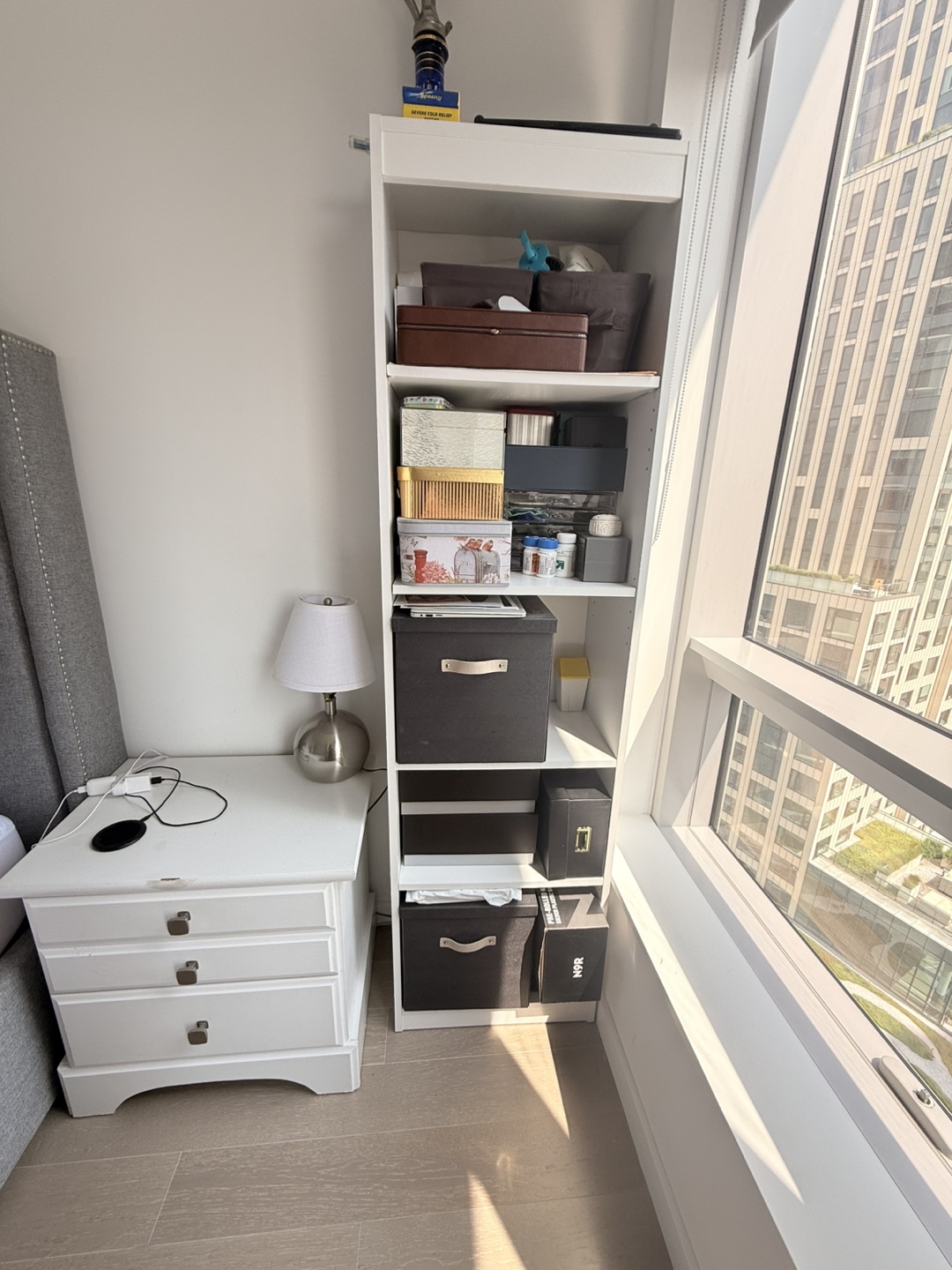 White Bookcases - photo 2