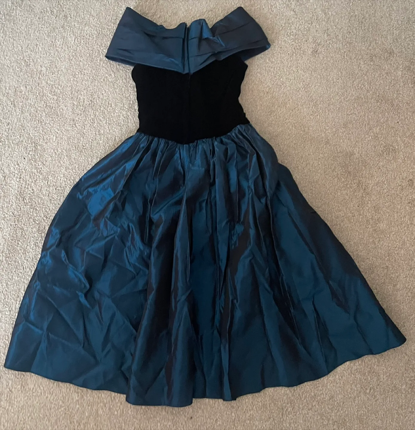 Petites by Demaro Dress - Size 5 🇨🇦 image indicator(3)