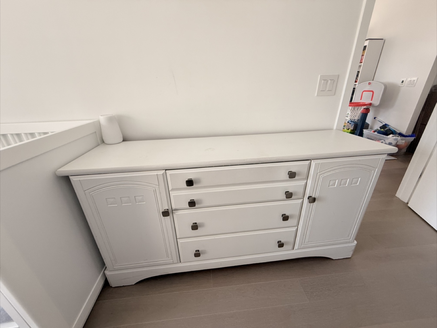 2 White 3-Drawer Nightstand and 3-Drawer Dresser - photo 3