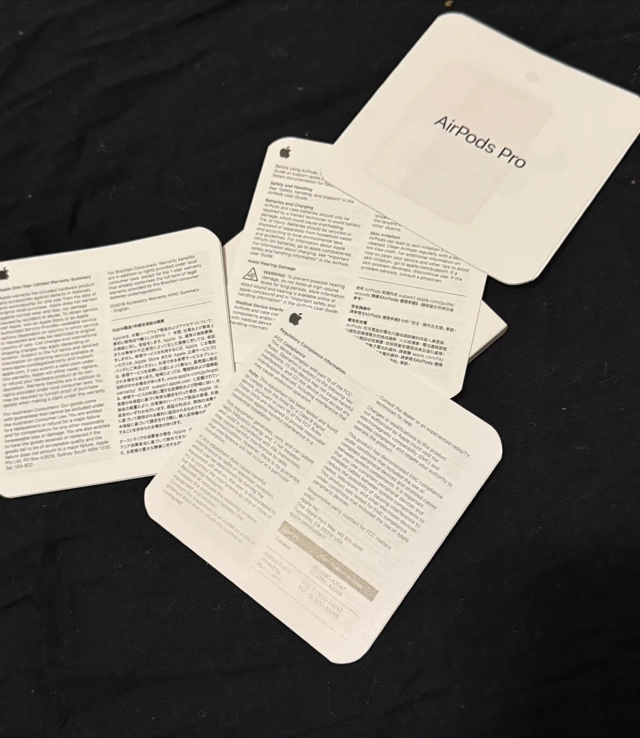 Apple AirPods Pro 2nd Generation - Like New! image indicator(5)