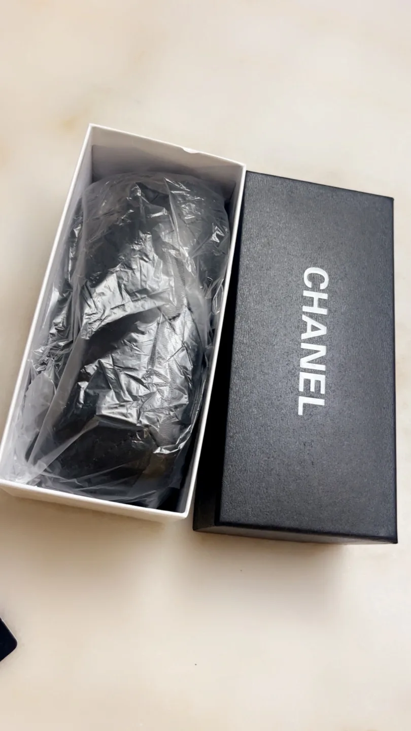Chanel Sunglasses with Case image indicator(8)