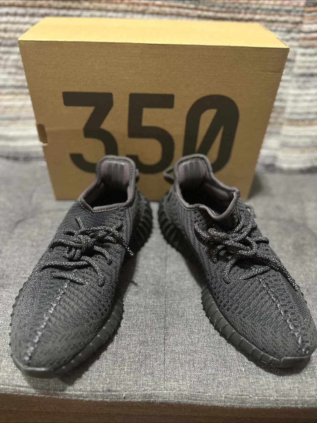 Adidas Yeezy Boost 350 thumbnail