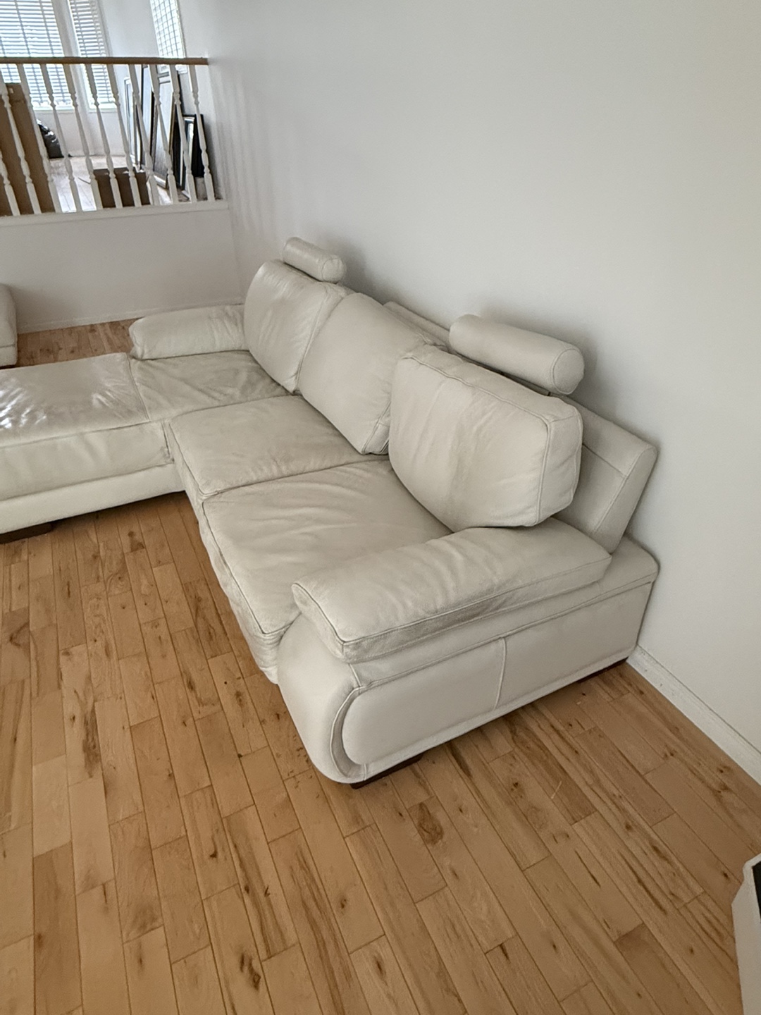 White Leather Sectional Sofa with Ottoman - photo 2