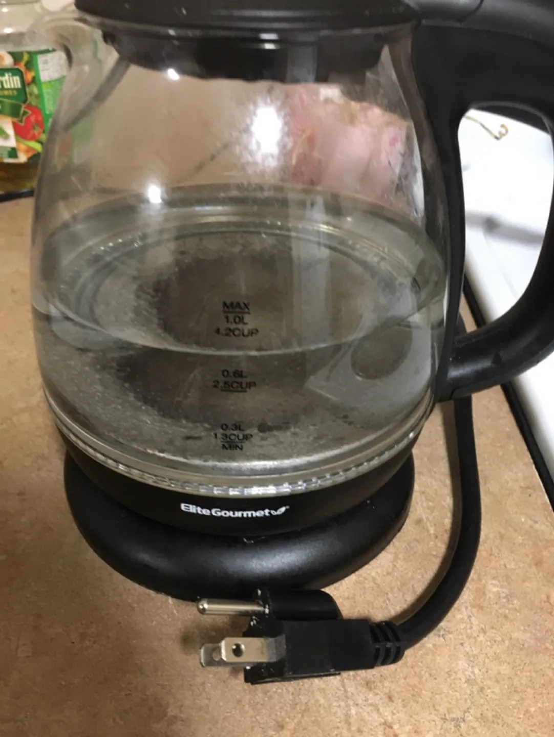 Glass kettle thumbnail