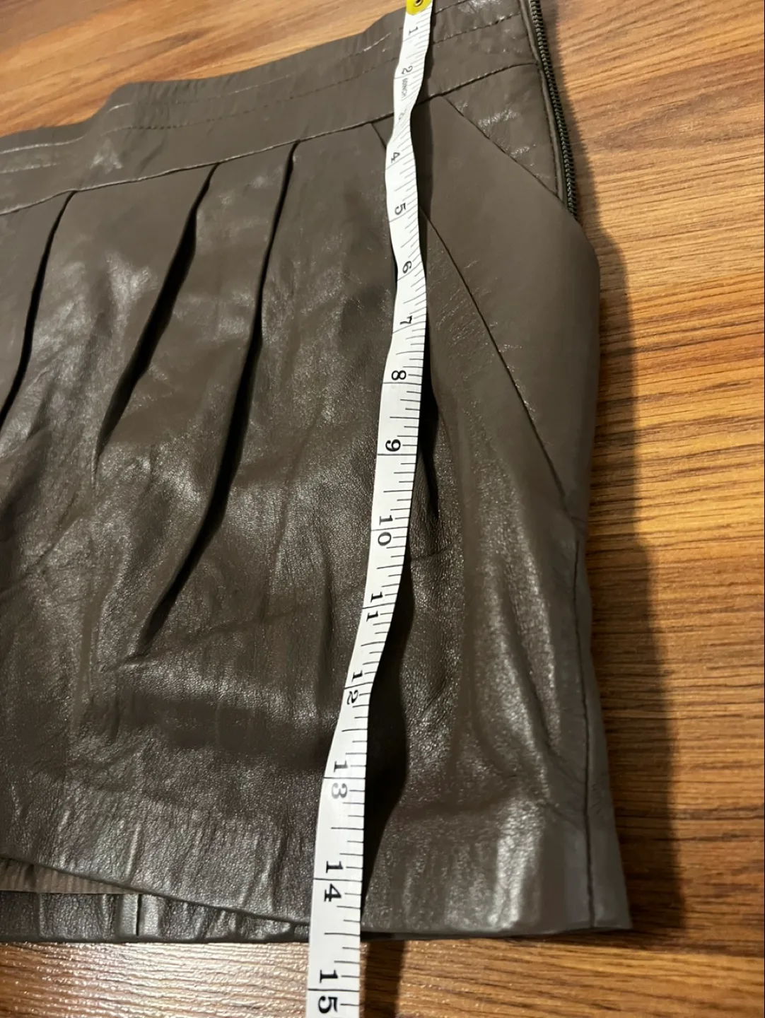 Mackage Genuine Leather Shorts, Size 8 image indicator(3)