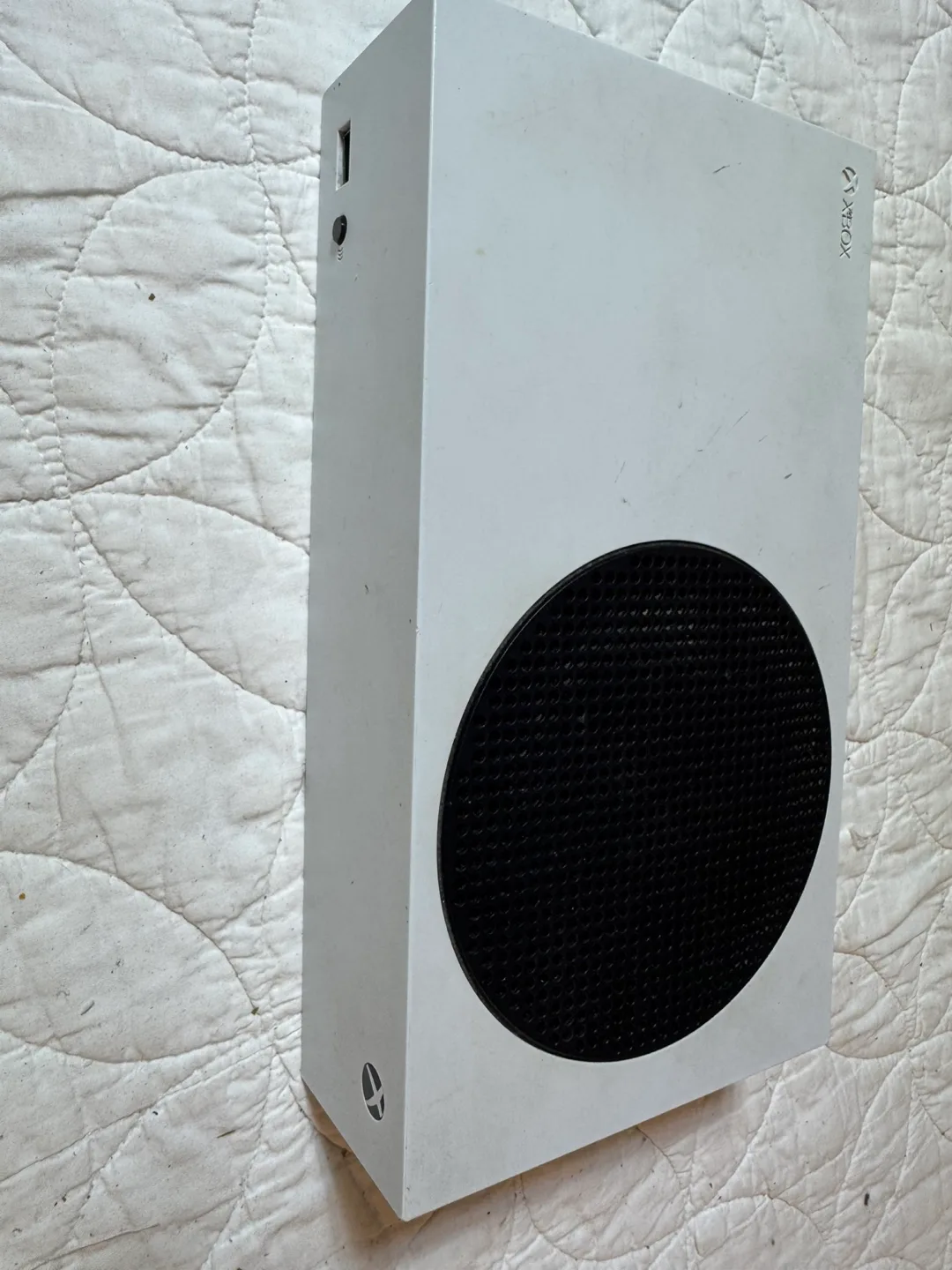 Xbox Series S Console FOR PARTS OR REPAIR thumbnail