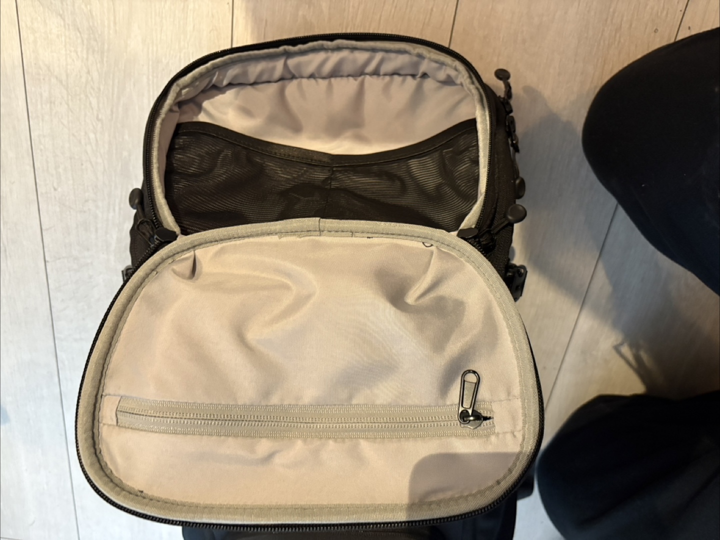 TARION HX-L Camera Backpack + ND Filter + Extras - photo 5