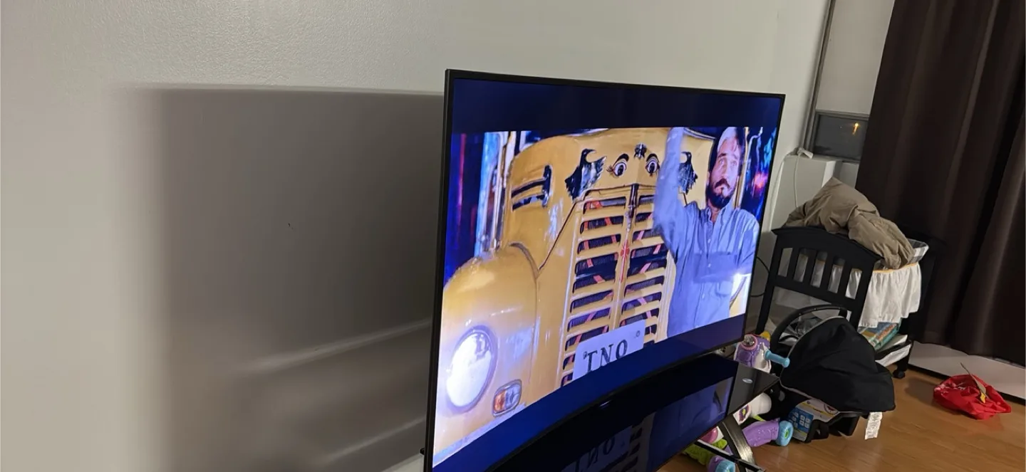 SAMSUNG 65”INCH SMART CURVE TV WITH YAMAHA SUBWOOFER thumbnail
