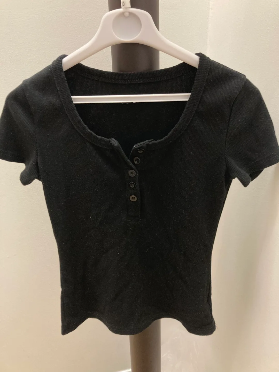 🇨🇦🍁Black Short Sleeve Top thumbnail