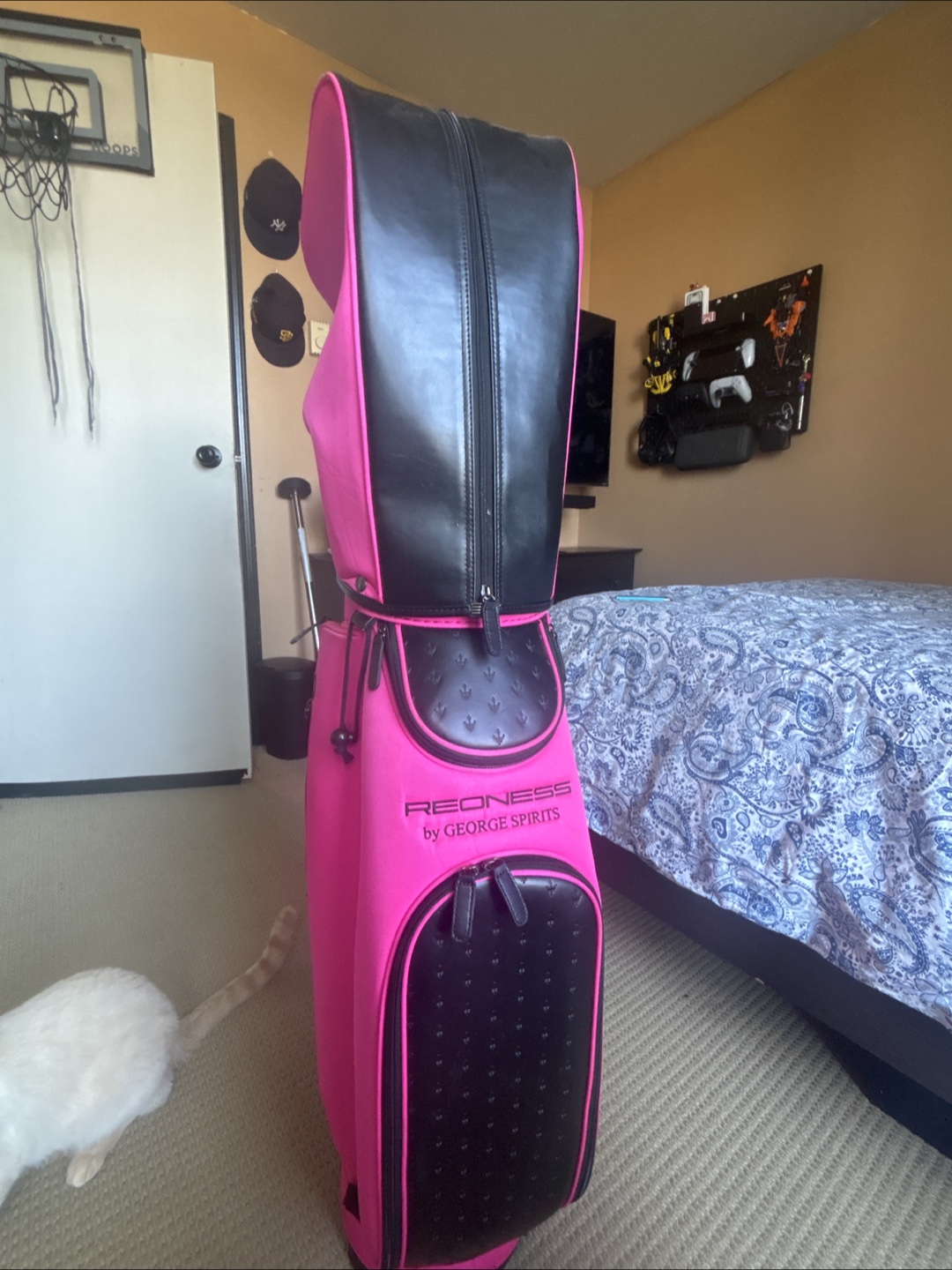 Redness by George Spirits Pink Golf Bag - photo 2