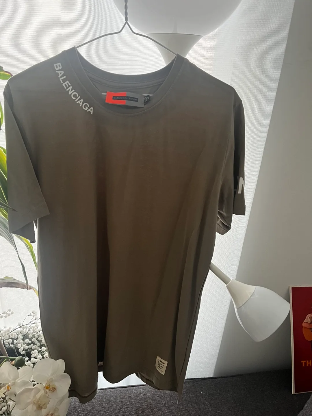 Balenciaga Casual Collection T-Shirt - Size M image indicator(6)