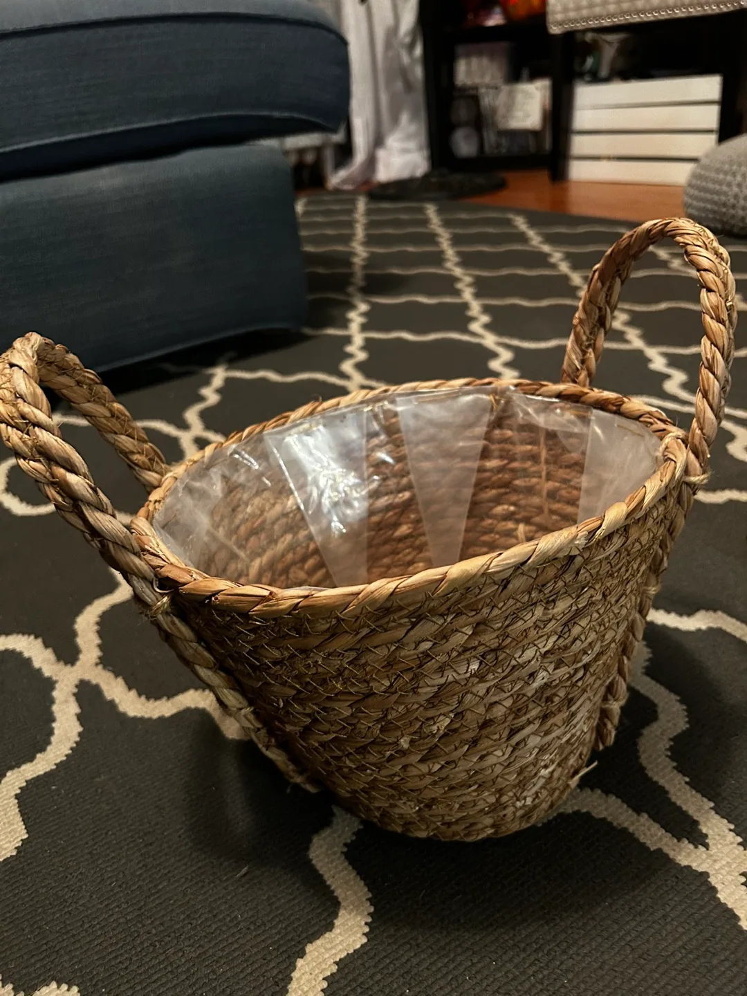 Woven Basket with Handles #freecycle thumbnail