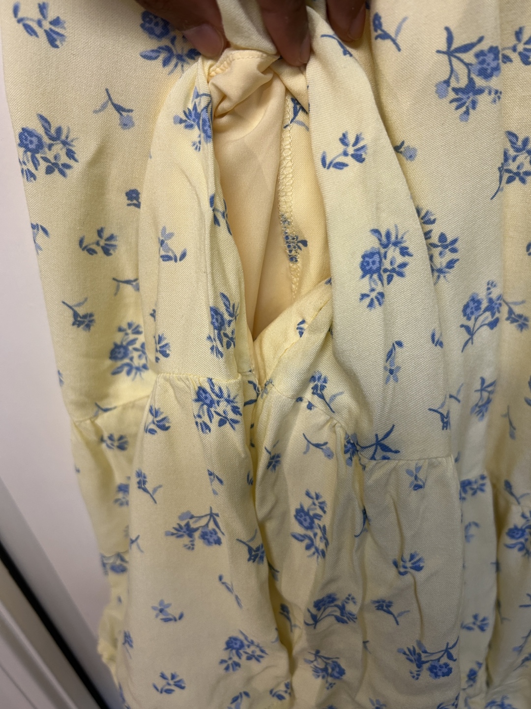 Hollister Floral Dress - Size XS - photo 4