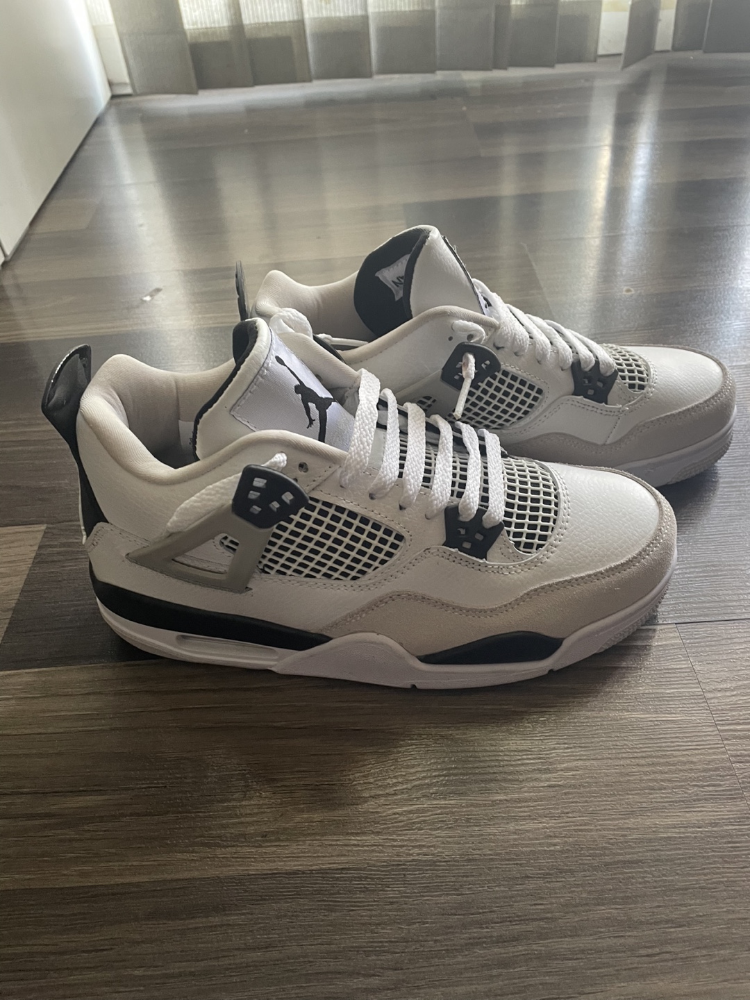 Air Jordan 4 Retro White Oreo - photo 2