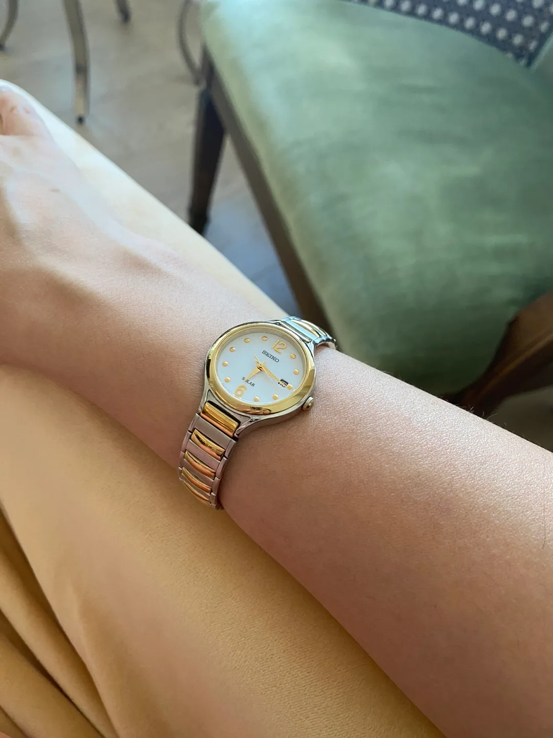 Elegant Seiko Solar Watch - Gold & Silver - Solar Eco-friendly thumbnail
