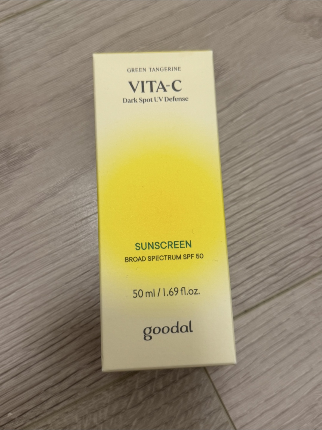 Goodal Green Tangerine Vita C  Sunscreen SPF 50 - photo 3