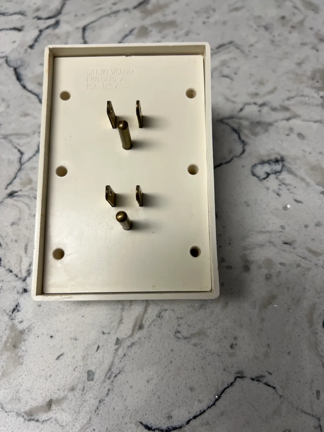 Mastercraft 6 Outlet Wall Tap image indicator(2)