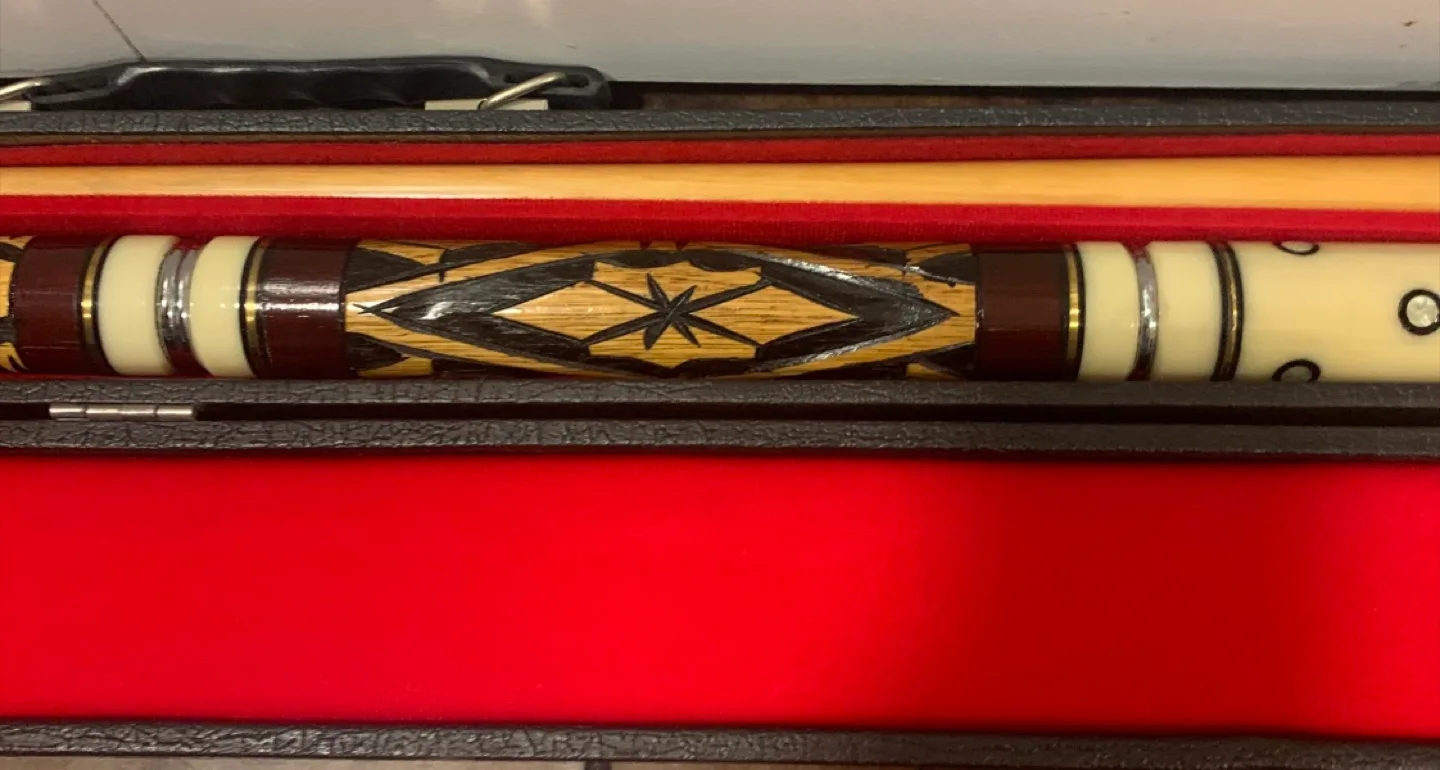 Cue Billiard Vintage Pool Stick Hand Carved Inlaid With Case image indicator(3)