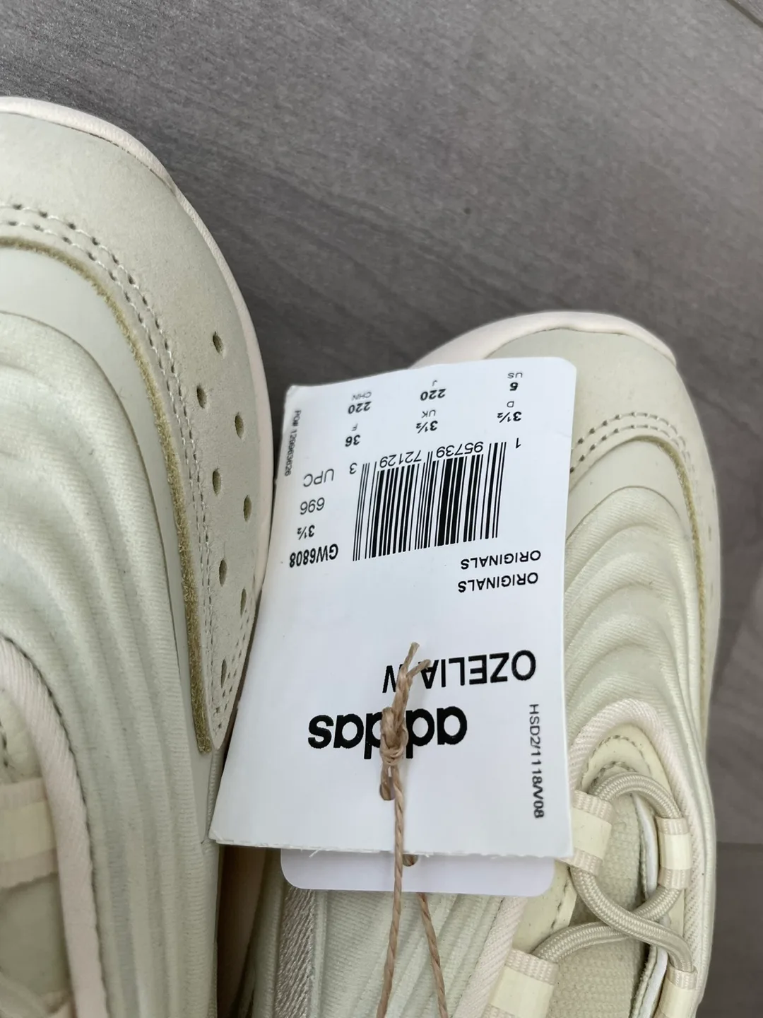 Adidas Ozelia Off White - Size 5 image indicator(5)