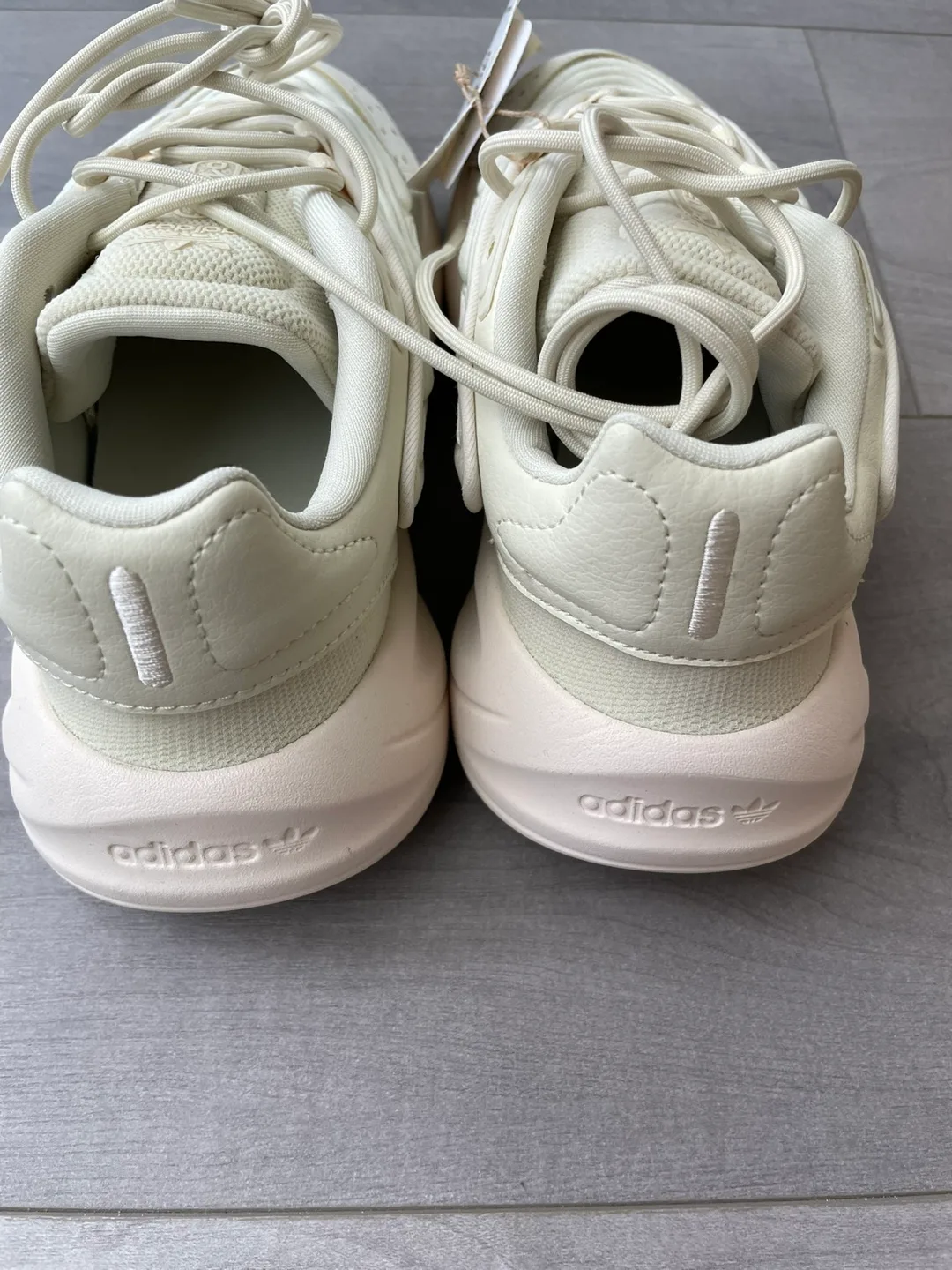 Adidas Ozelia Off White - Size 5 image indicator(3)