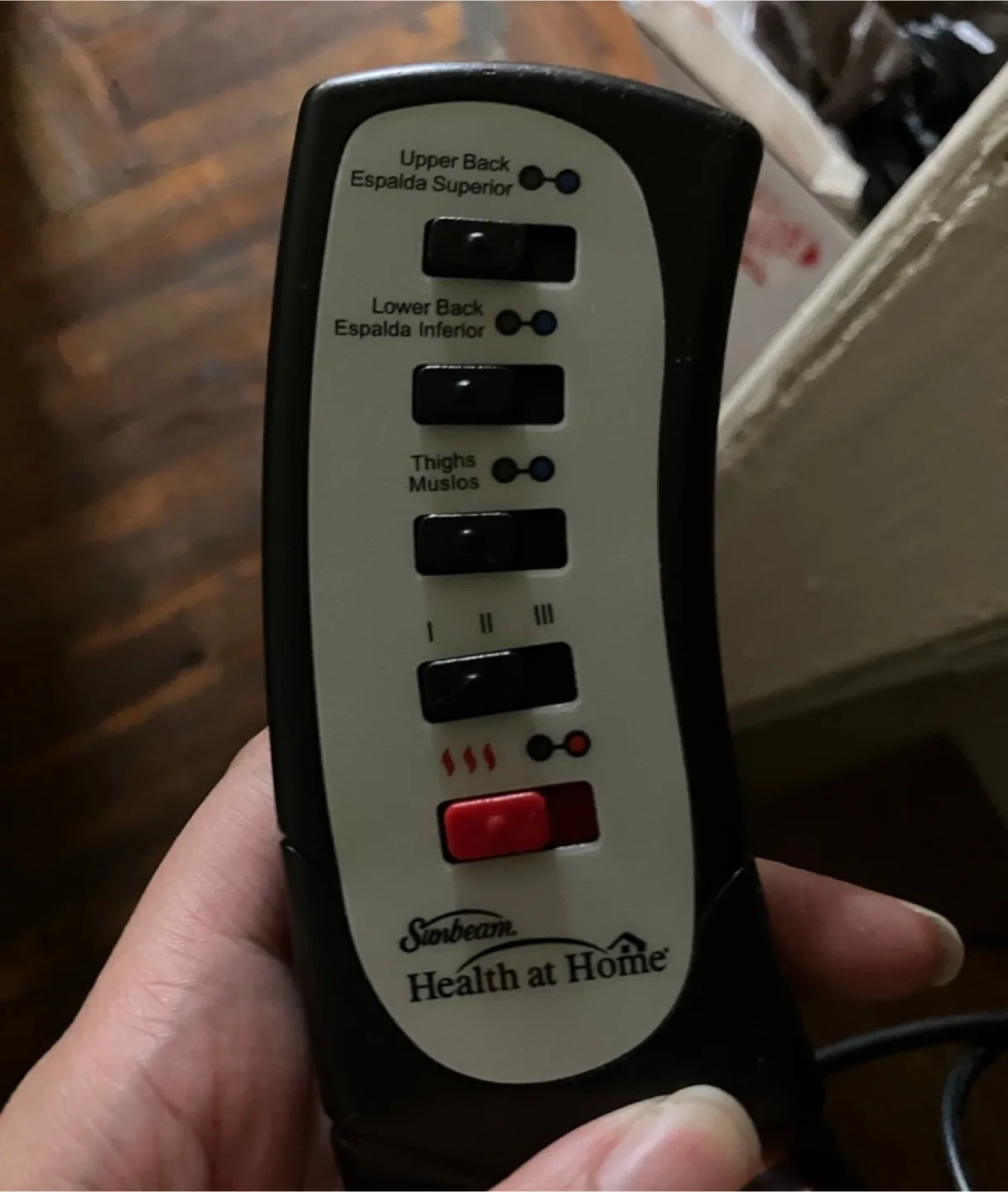 Sunbeam Full Cushion Massager- Box is worn image indicator(6)