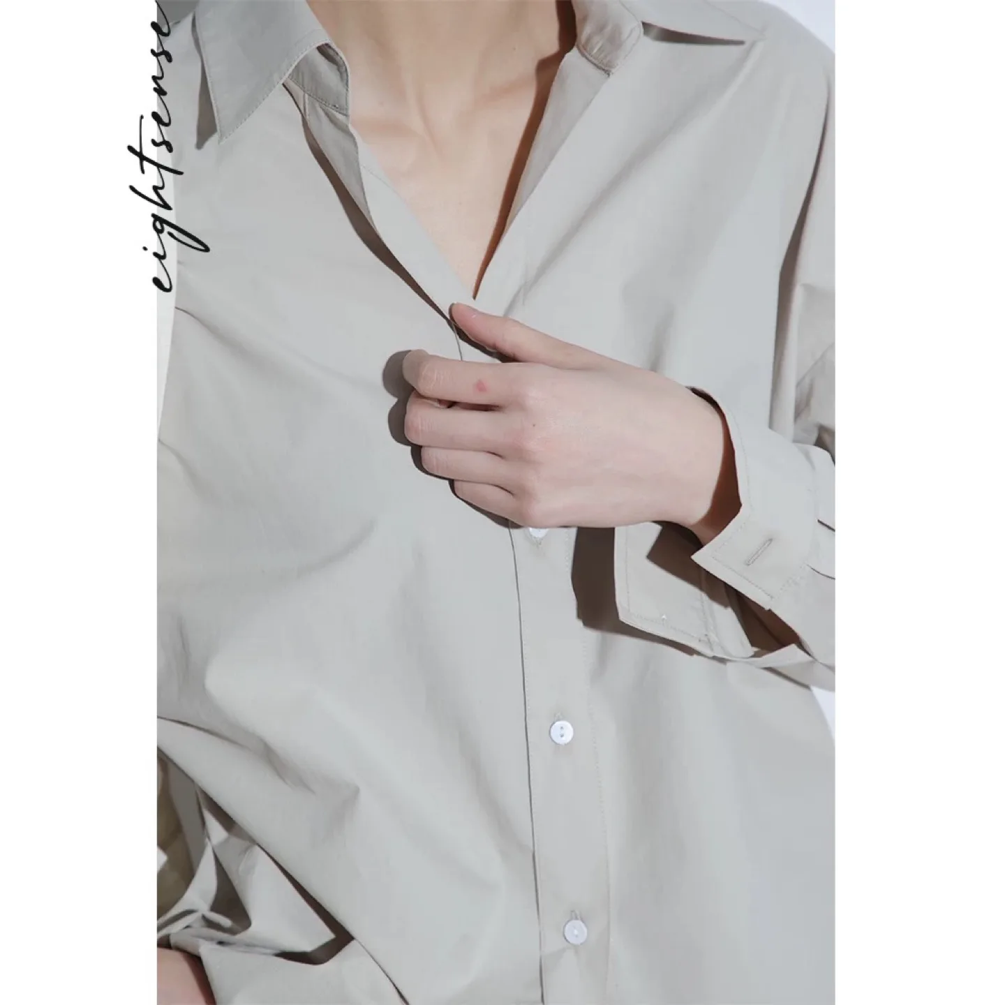 Beige Button-Up Shirt - Size M thumbnail