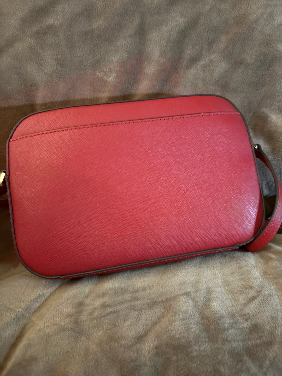 Michael Kors Jet set Large Crossbody Saffiano Leather Bag image indicator(2)