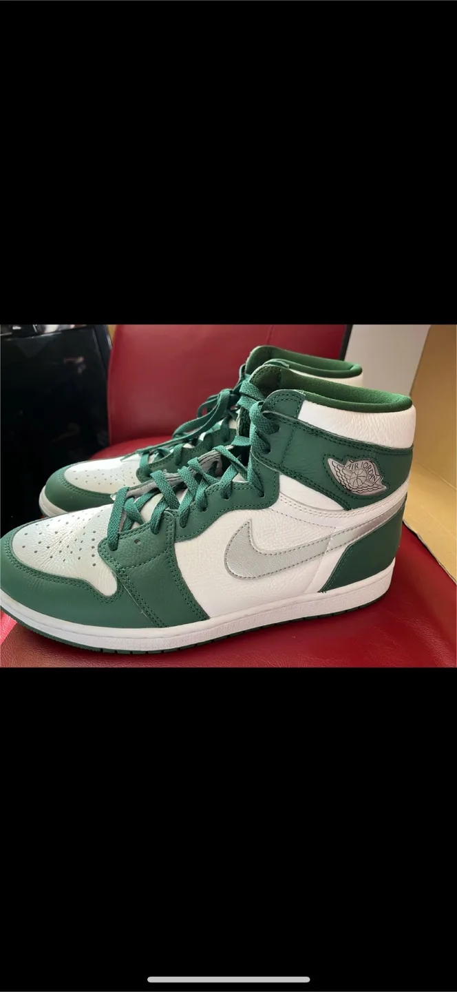 Nike Air Jordan 1 Retro High OG 'Gorge Green' - Size 11.5 thumbnail