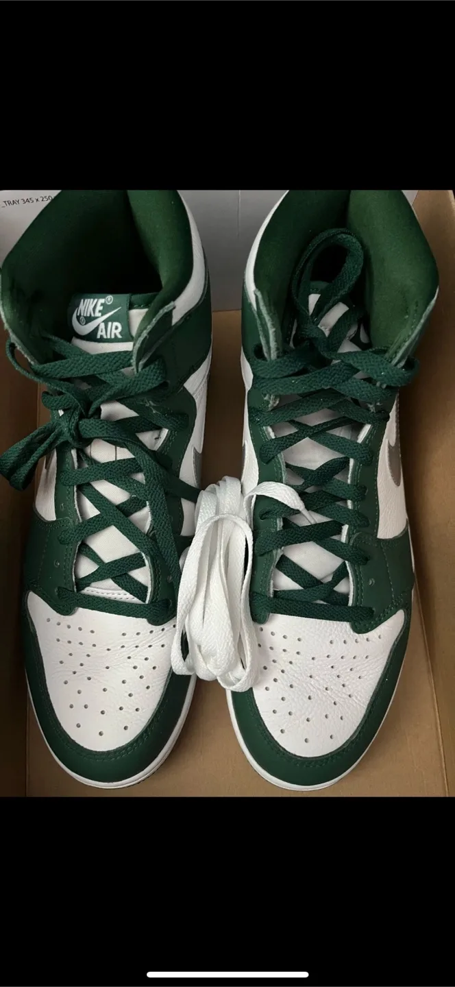 Nike Air Jordan 1 Retro High OG 'Gorge Green' - Size 11.5 image indicator(6)