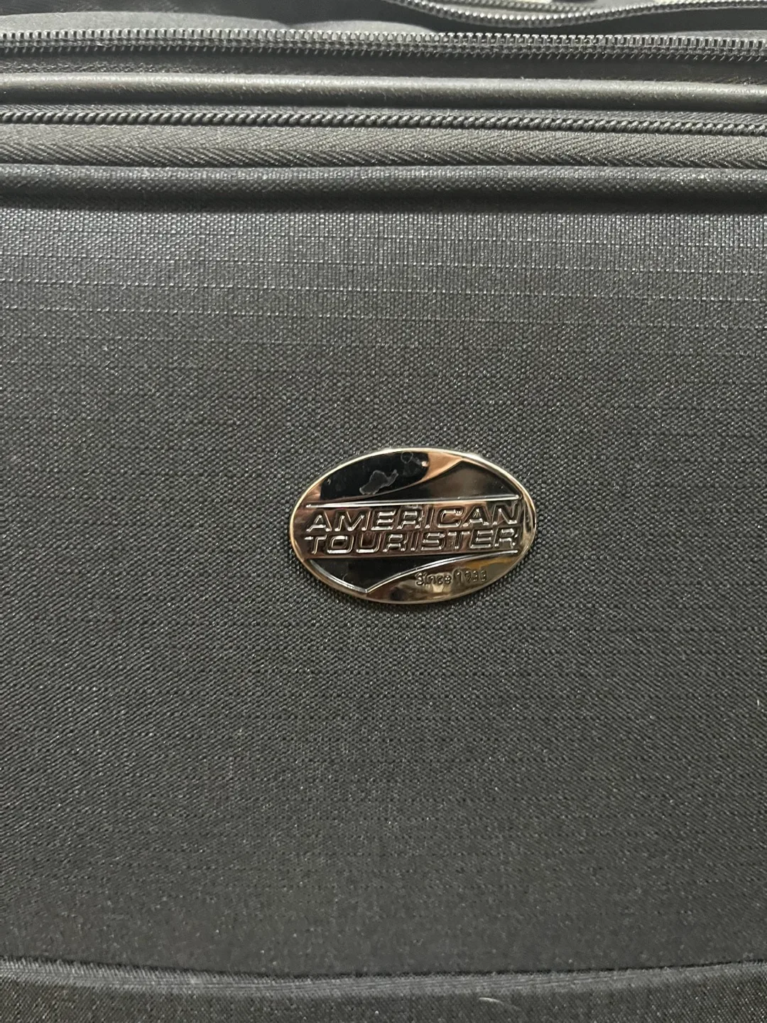 American Tourister & President Luggage Set image indicator(5)