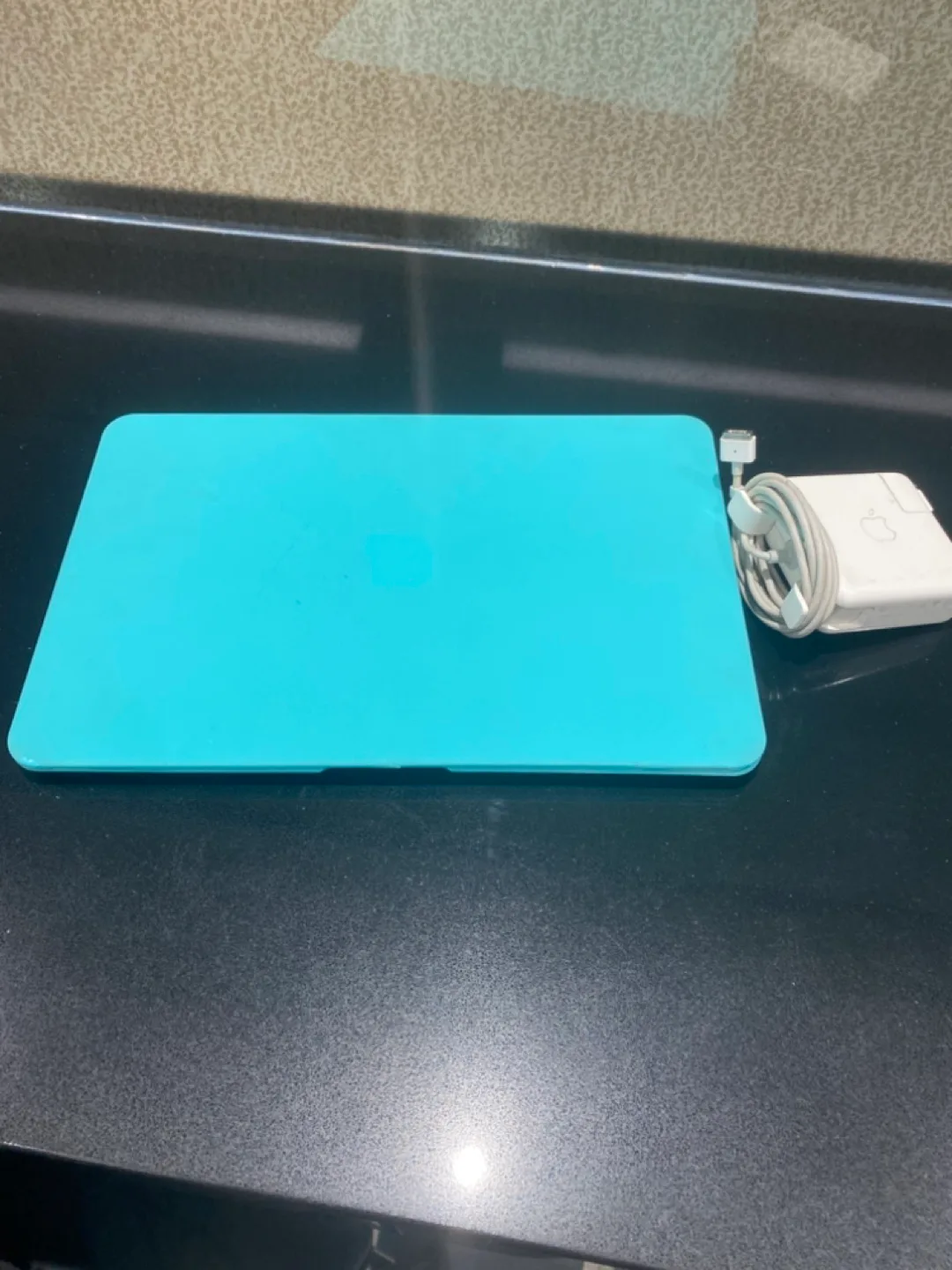 MacBook Air 11-inch, mid  2011 thumbnail
