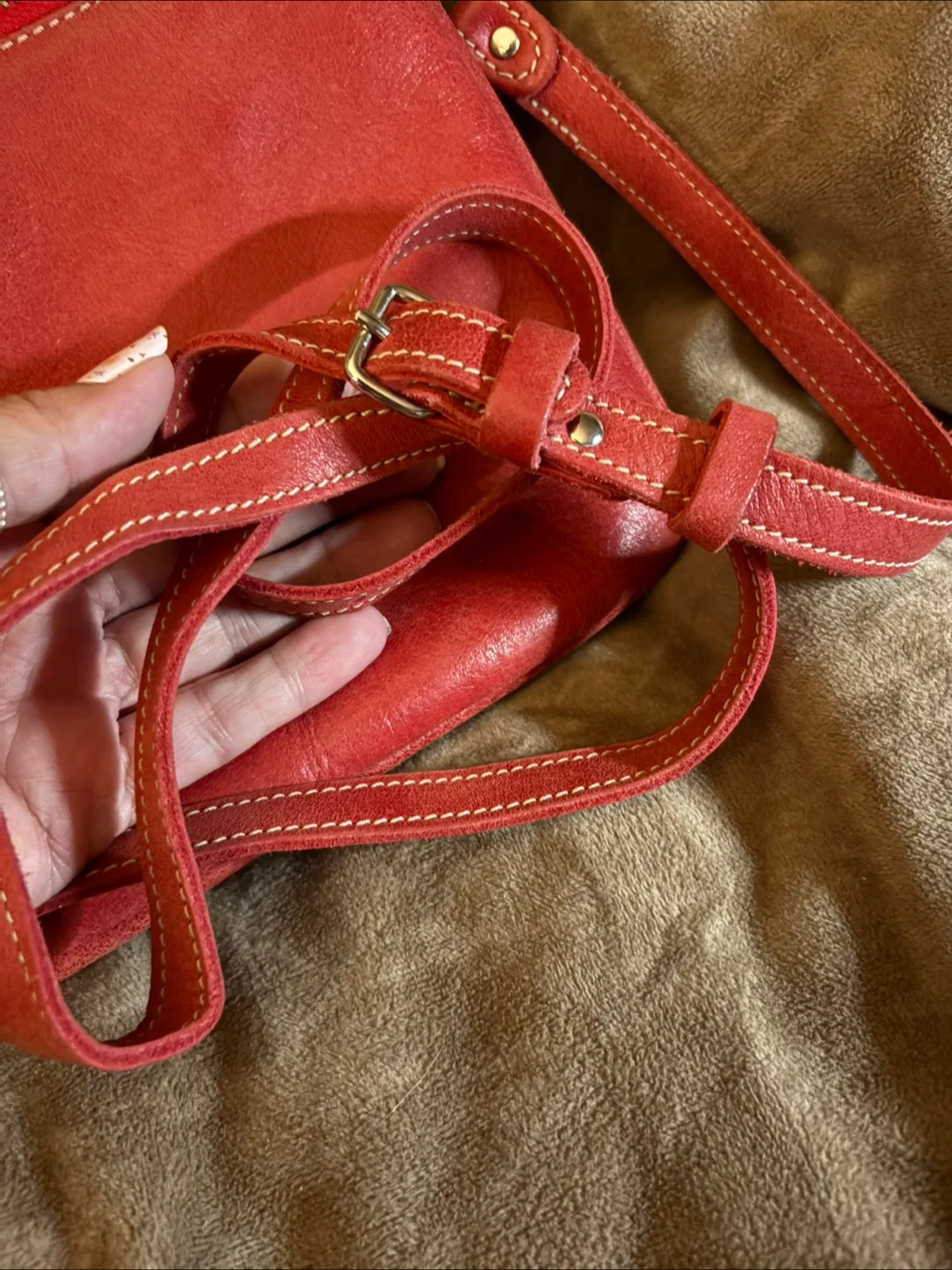 Roots Genuine Leather Crossbody Bag - Orange/Red image indicator(6)