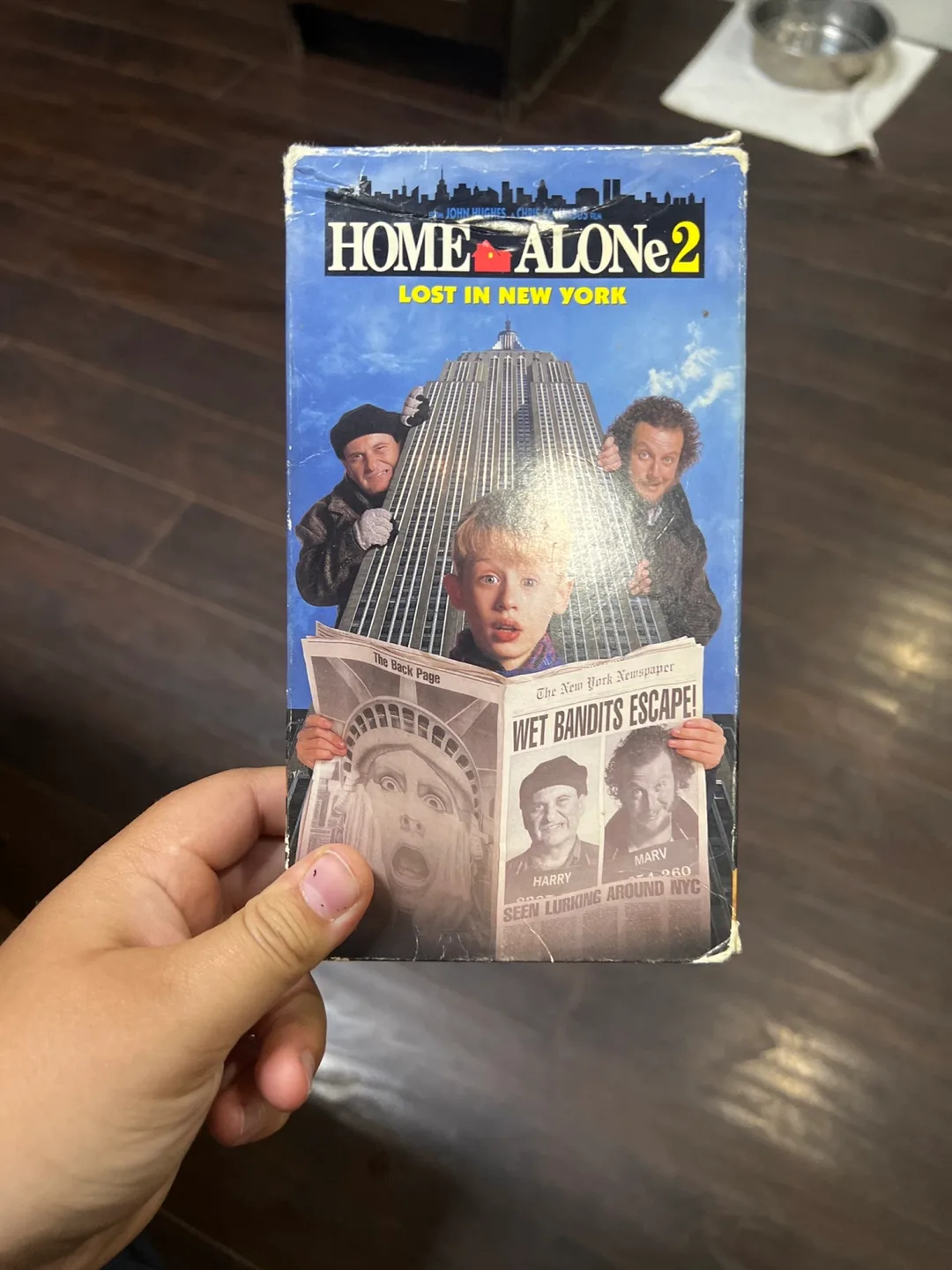 Home Alone 2: Lost in New York VHS Tape thumbnail