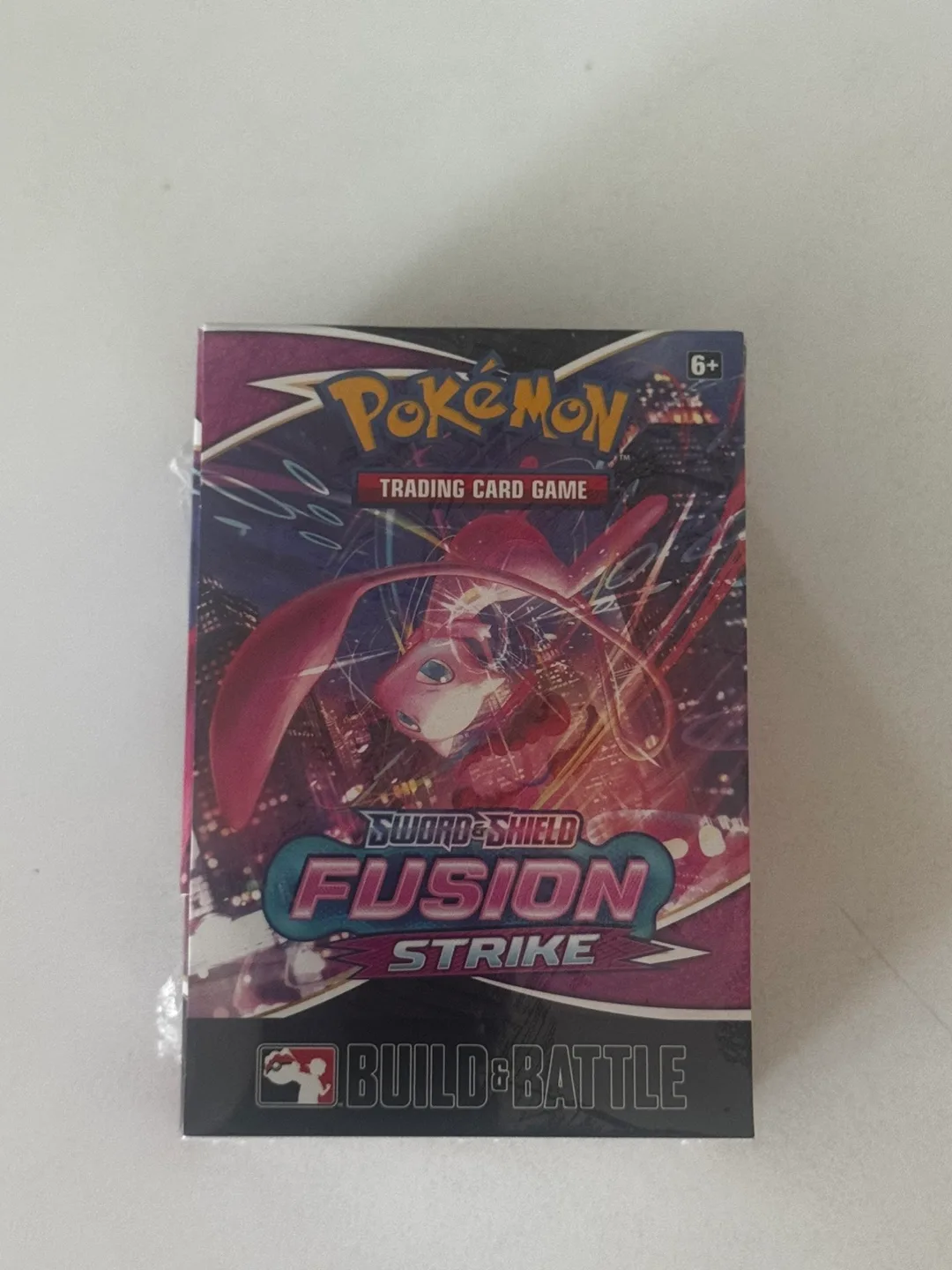 Pokemon Sword & Shield Fusion Strike Build & Battle Box thumbnail